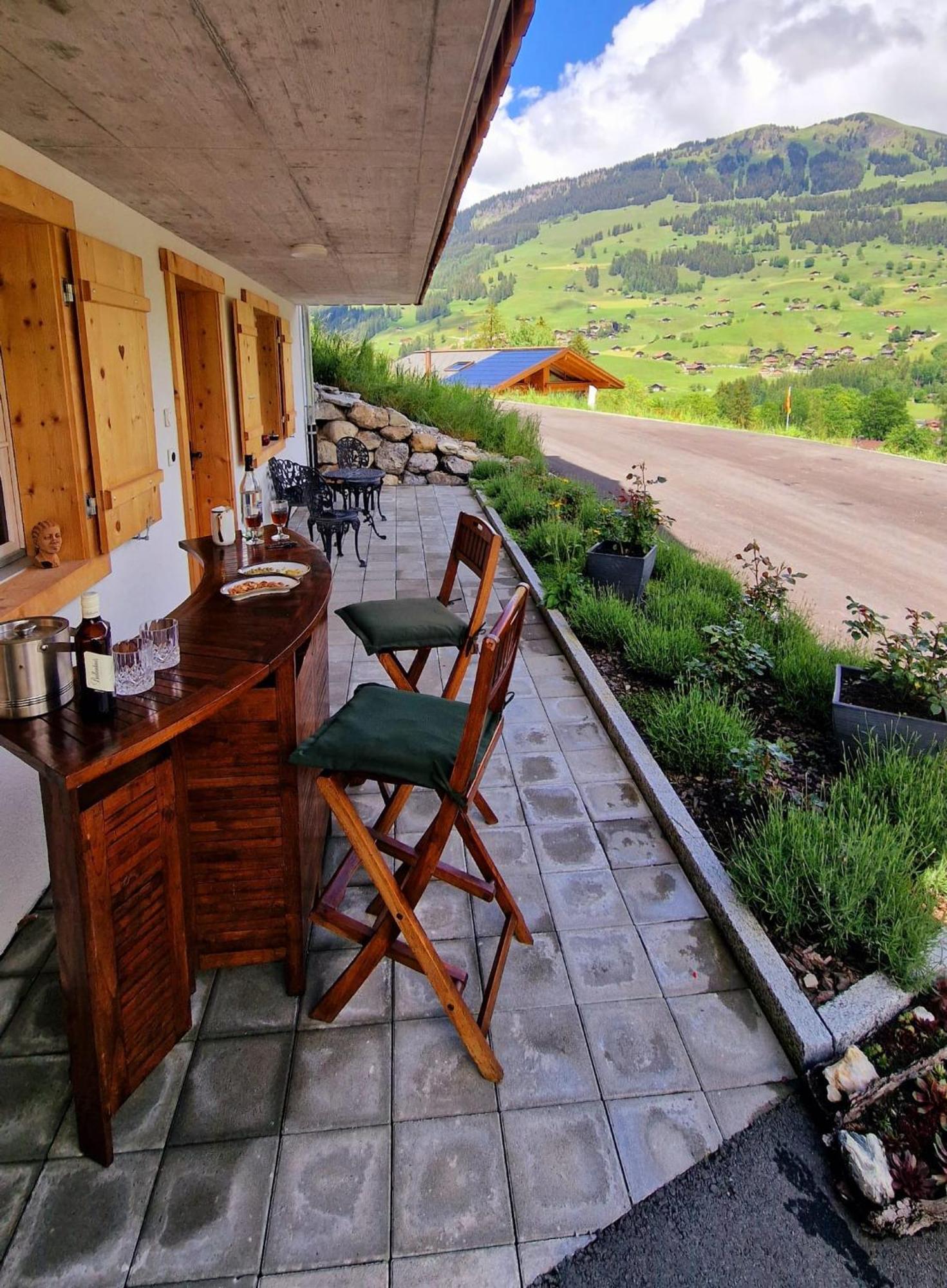 Large Deluxe Studio For 2 - Chalet Lovo Lenk Exterior photo